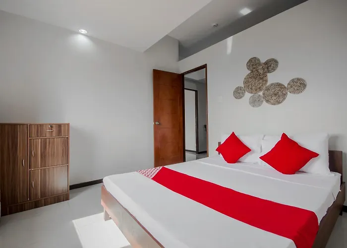 Cornerstone Manor 3* Talamban Viejo