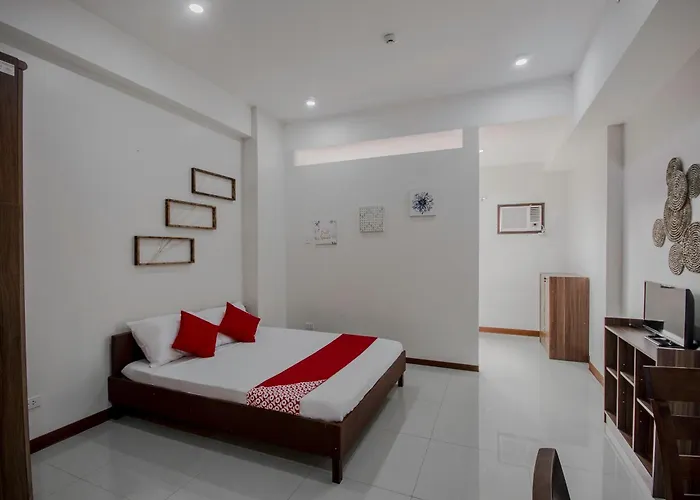 Cornerstone Manor Hotel Talamban Viejo