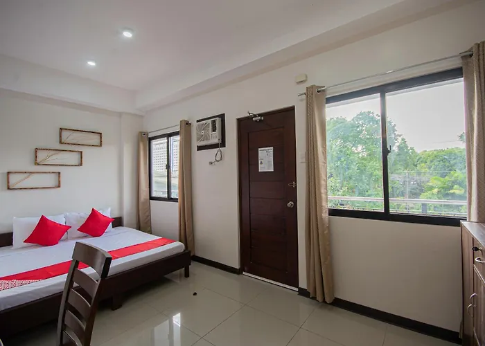 Cornerstone Manor Hotel 3*