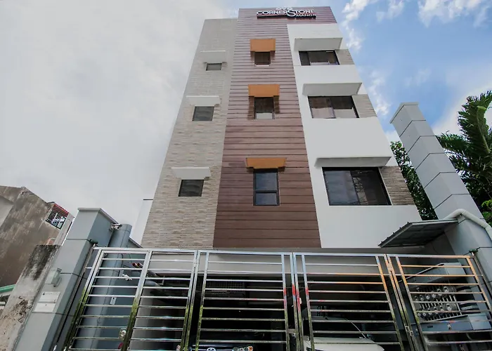 Cornerstone Manor 3*